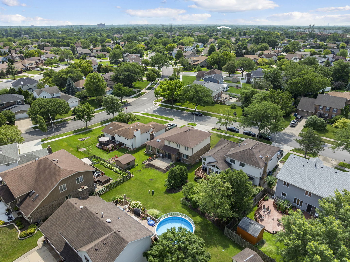 1520 grove Drive, Addison, IL 60101