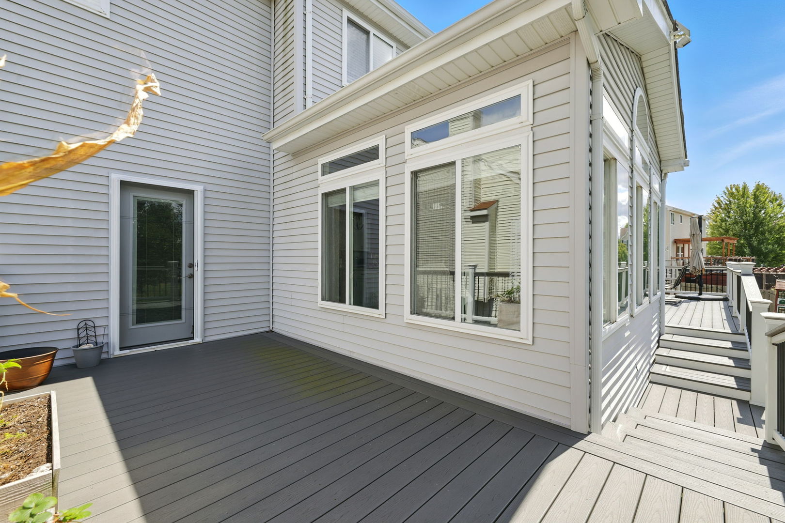 26 N Berkshire Lane, Round Lake, IL 60073