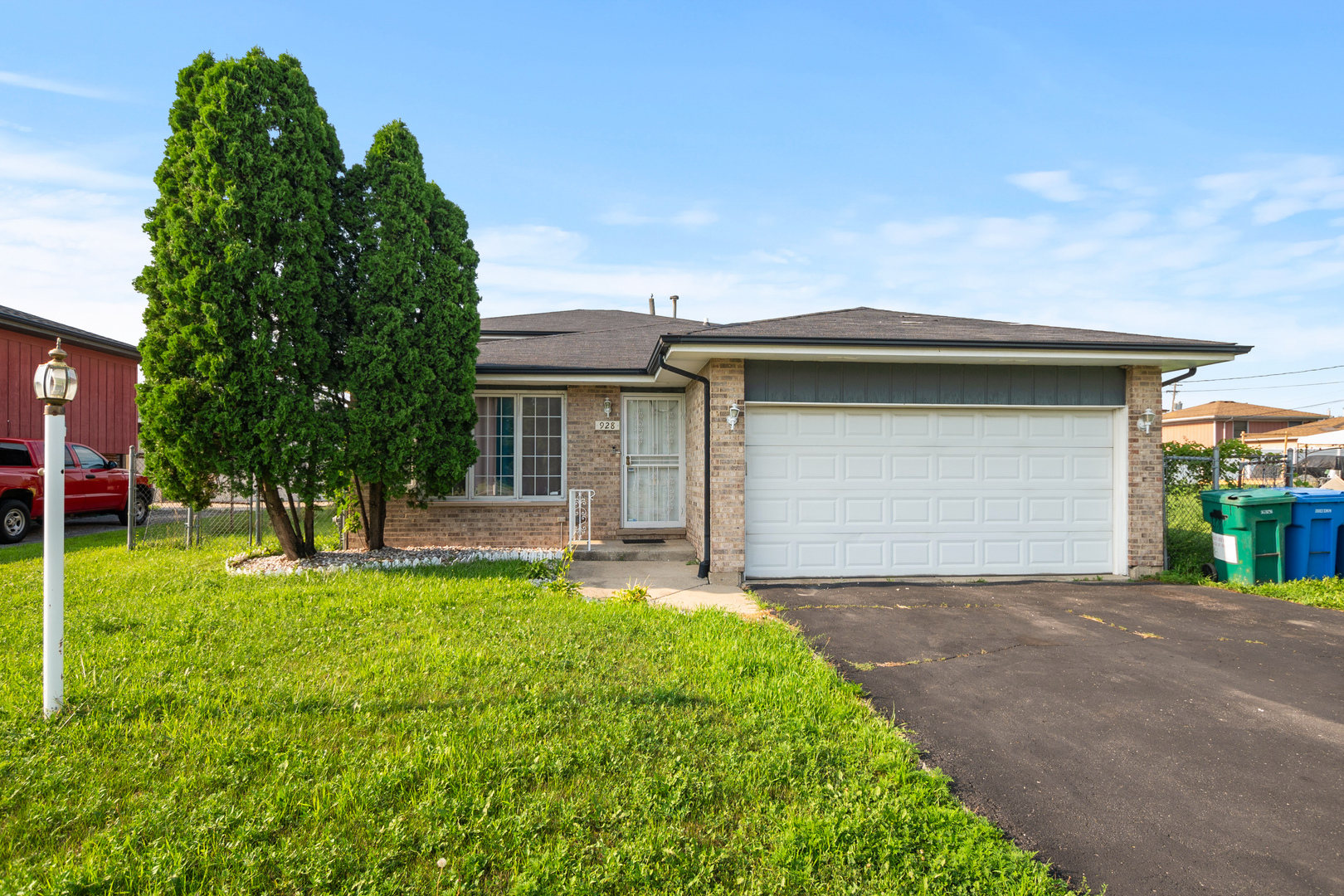 928 E 153rd Street, Phoenix, IL 60426