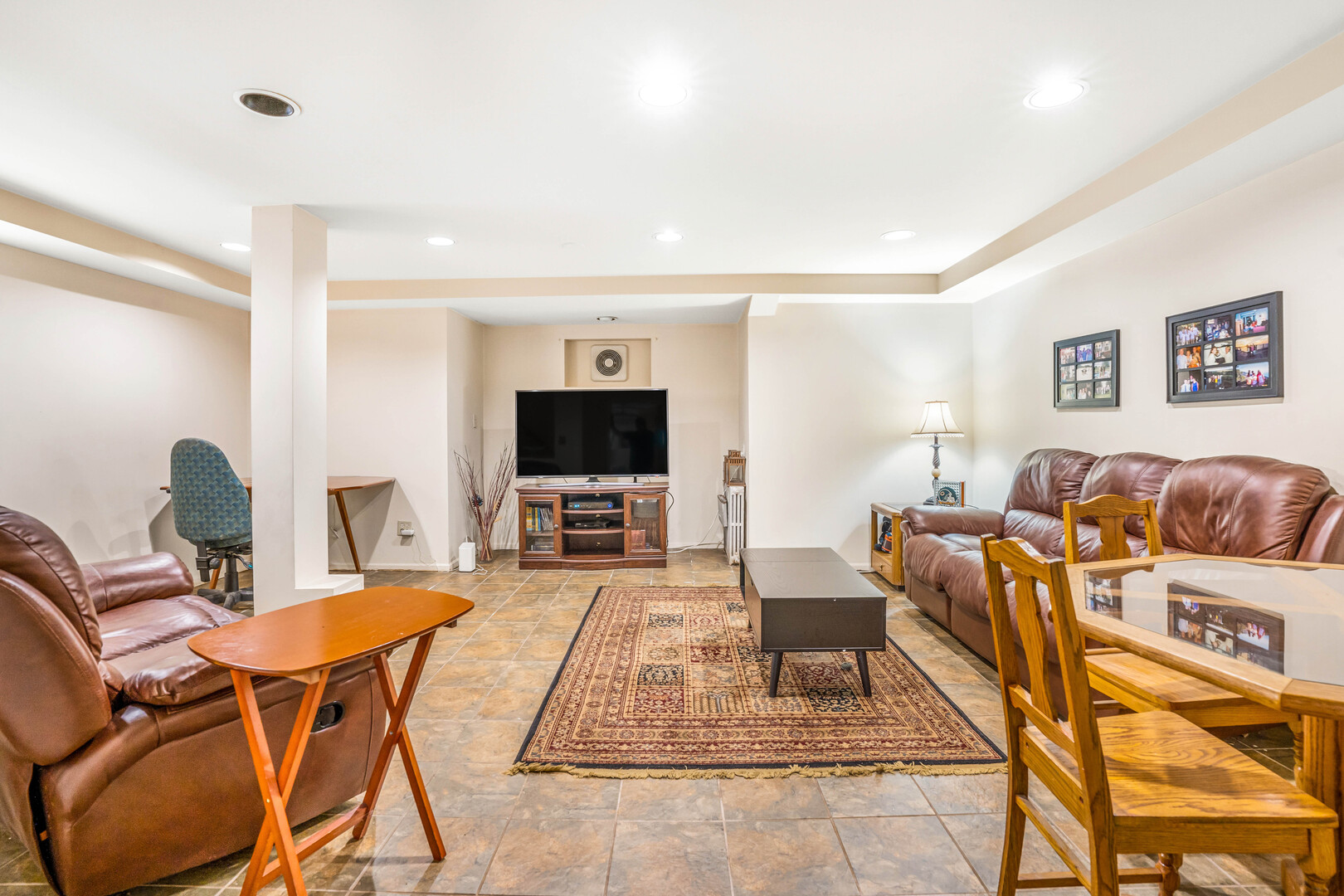 8129 Lake Street, River Forest, IL 60305