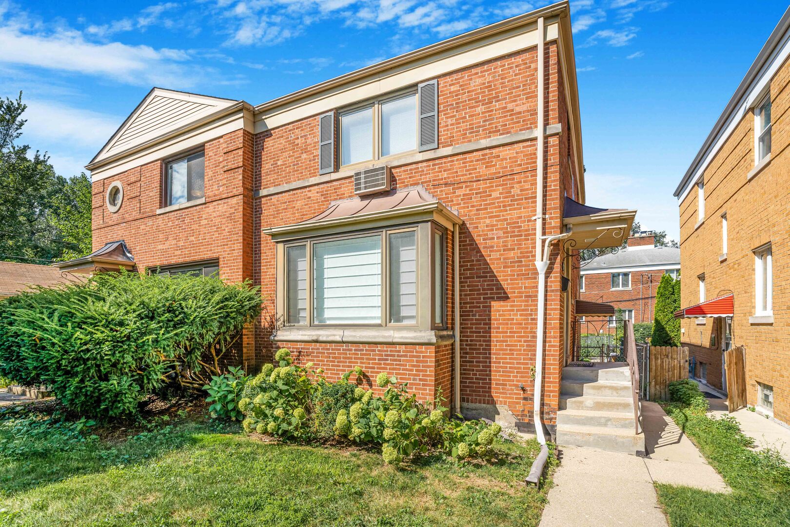 8129 Lake Street, River Forest, IL 60305