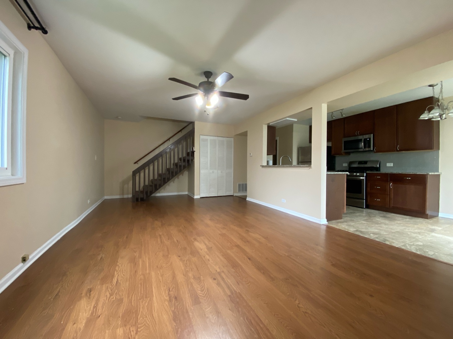 333 Regatta Point, Schaumburg, IL 60194