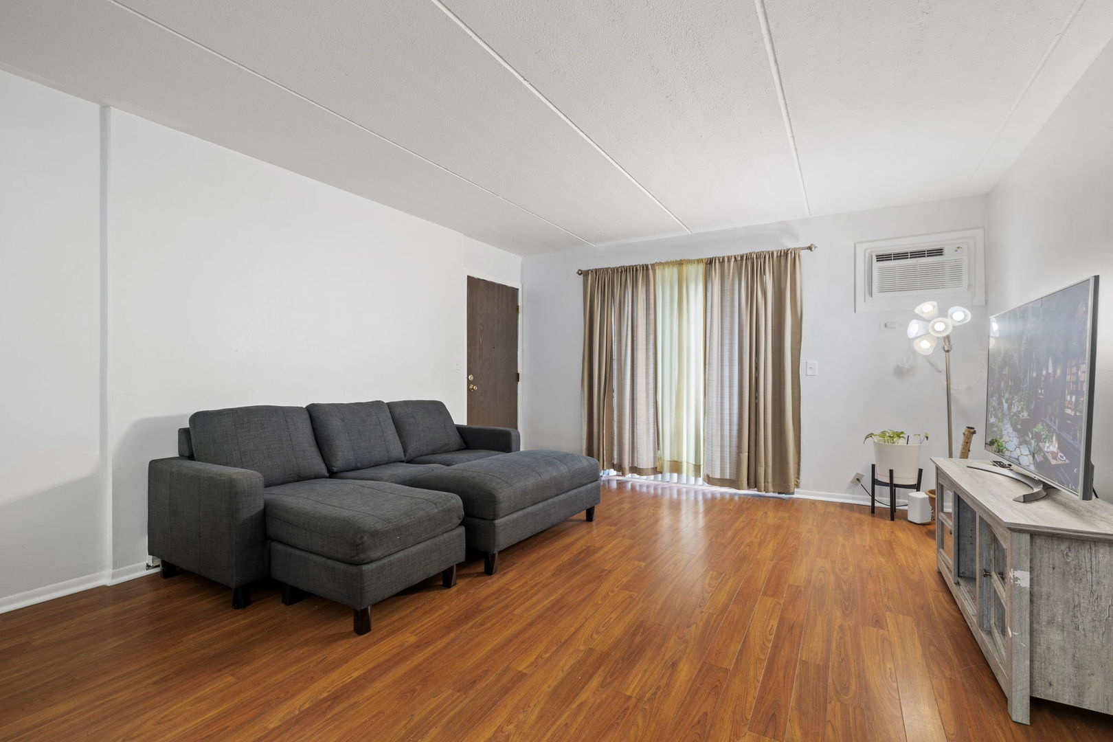 1030 Dunlop Avenue #1E, Forest Park, IL 60130