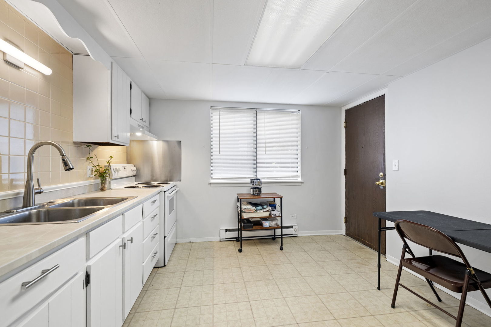 1030 Dunlop Avenue #1E, Forest Park, IL 60130