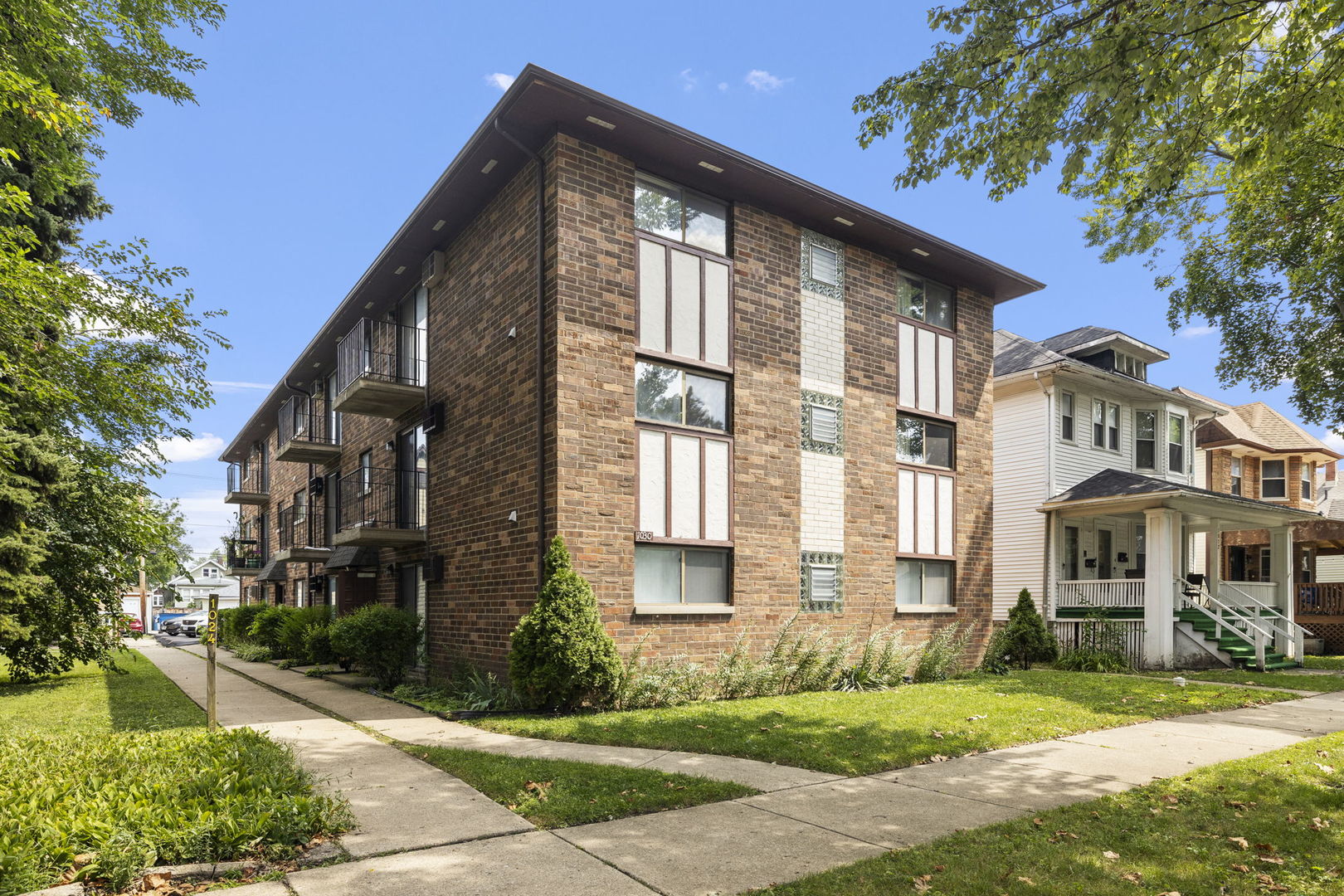 1030 Dunlop Avenue #1E, Forest Park, IL 60130