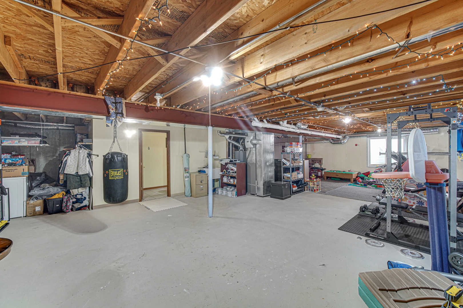 1819 Woodside Drive, Woodstock, IL 60098
