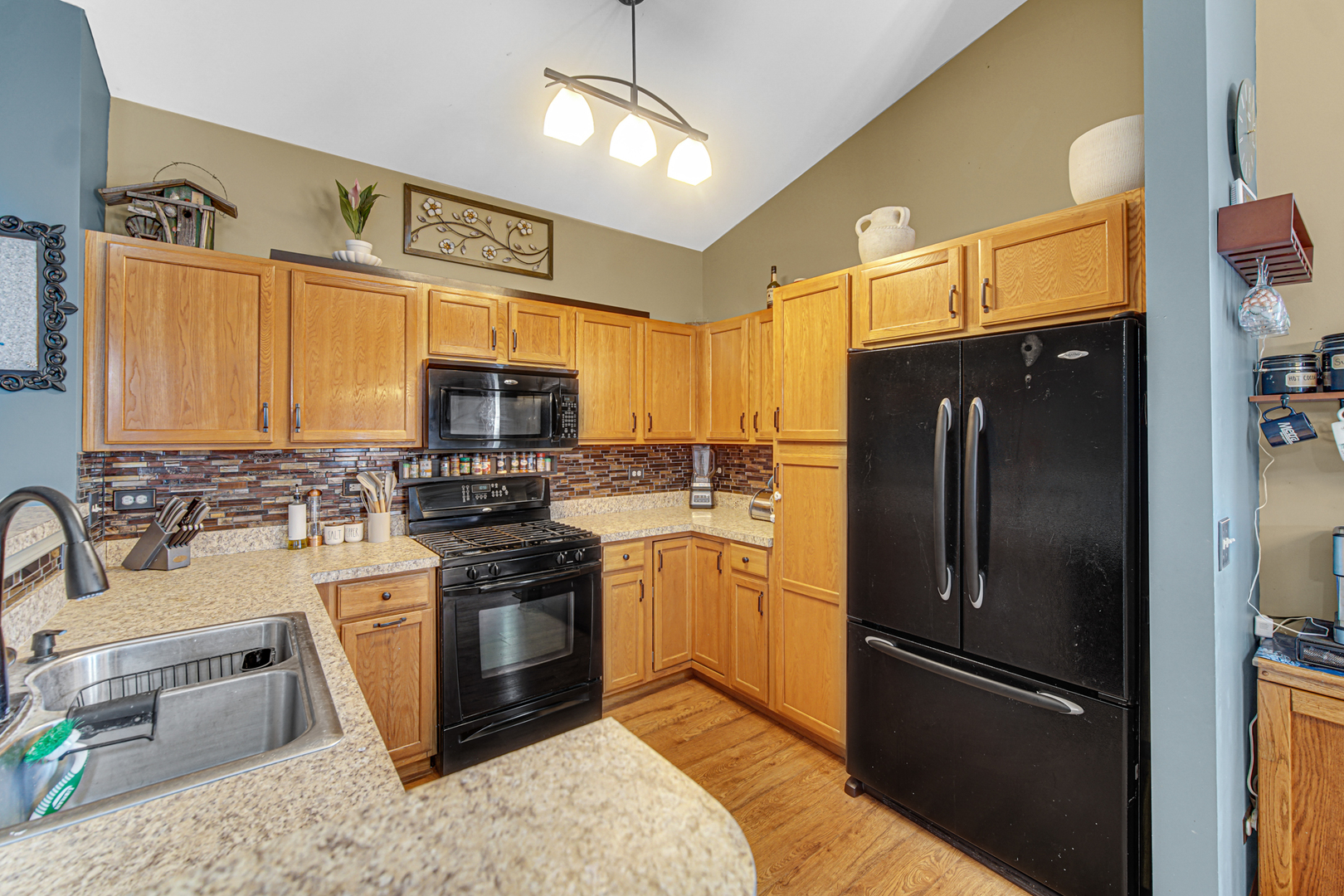 1819 Woodside Drive, Woodstock, IL 60098