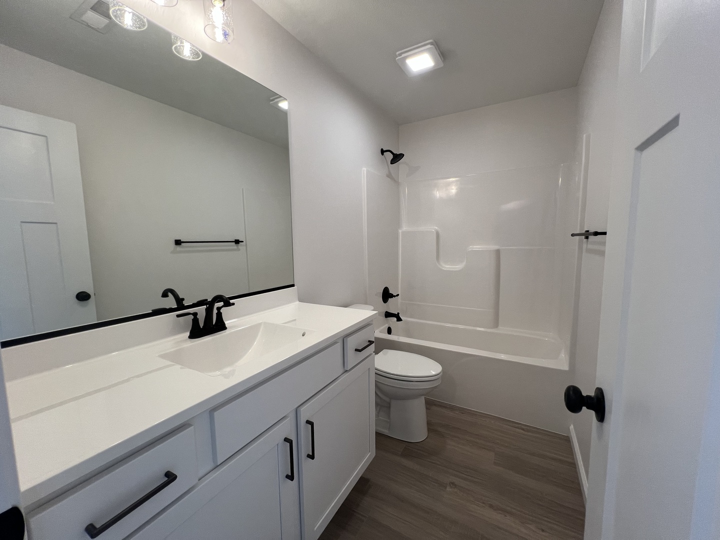 14 Eric Court, Bloomington, IL 61705