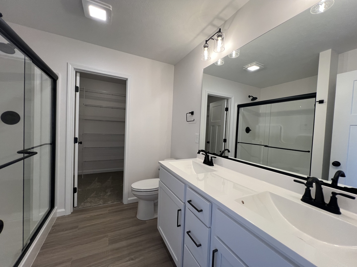 14 Eric Court, Bloomington, IL 61705