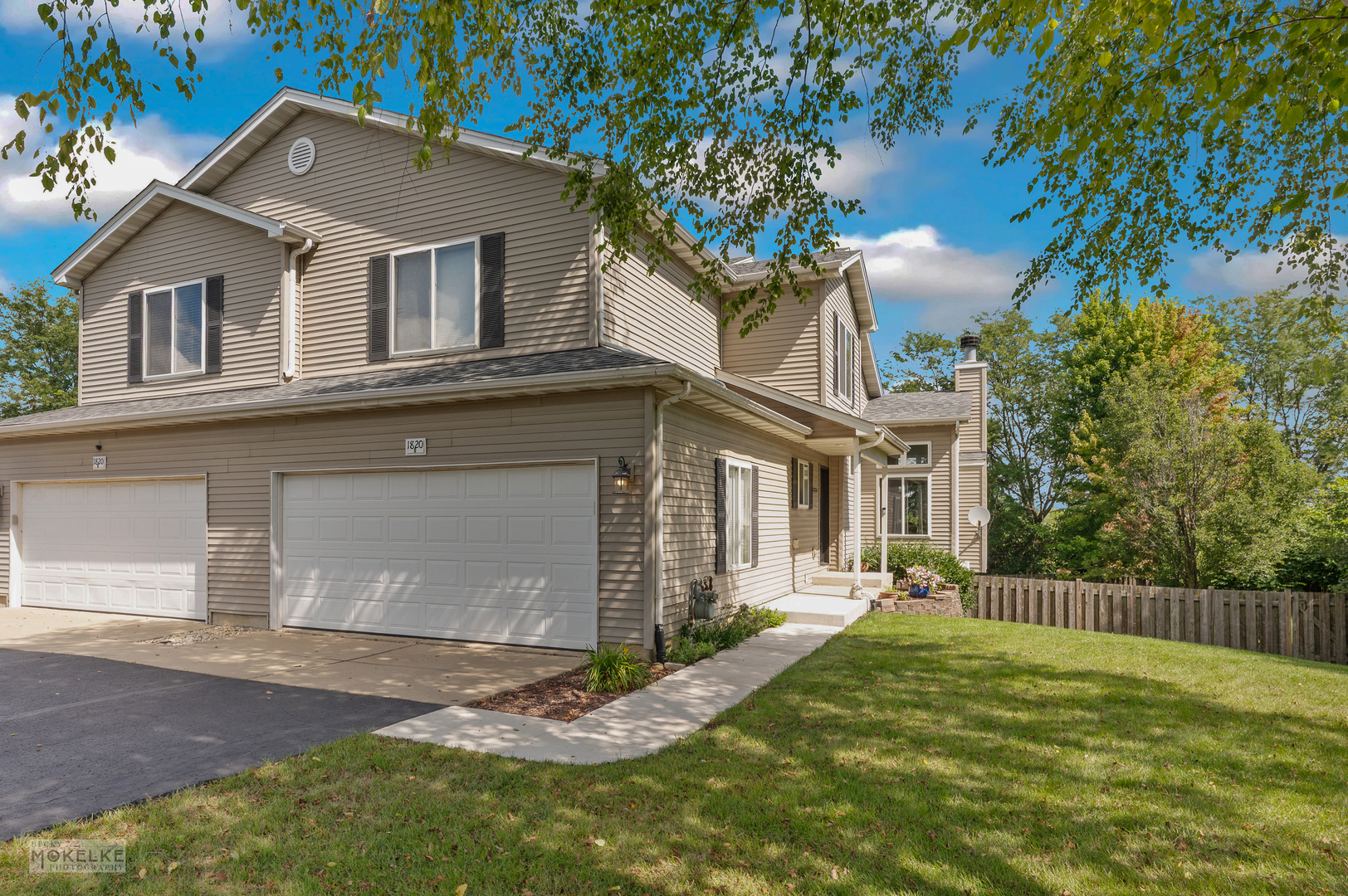 1820 Country Hills Drive, Yorkville, IL 60560