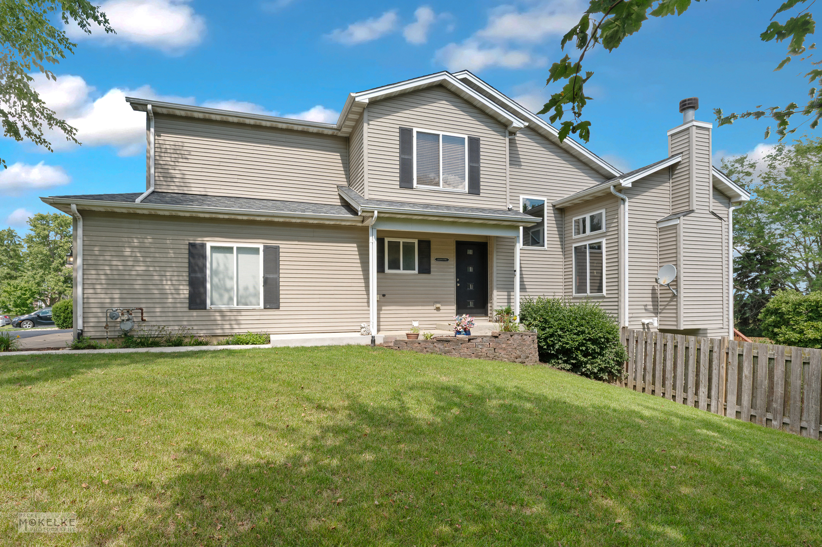 1820 Country Hills Drive, Yorkville, IL 60560