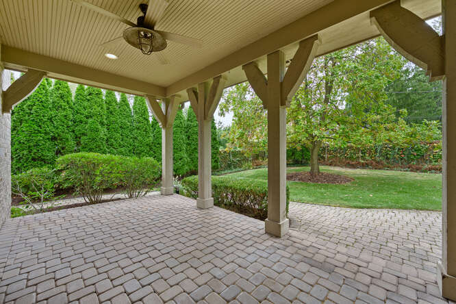 210 W Hickory Street, Hinsdale, IL 60521
