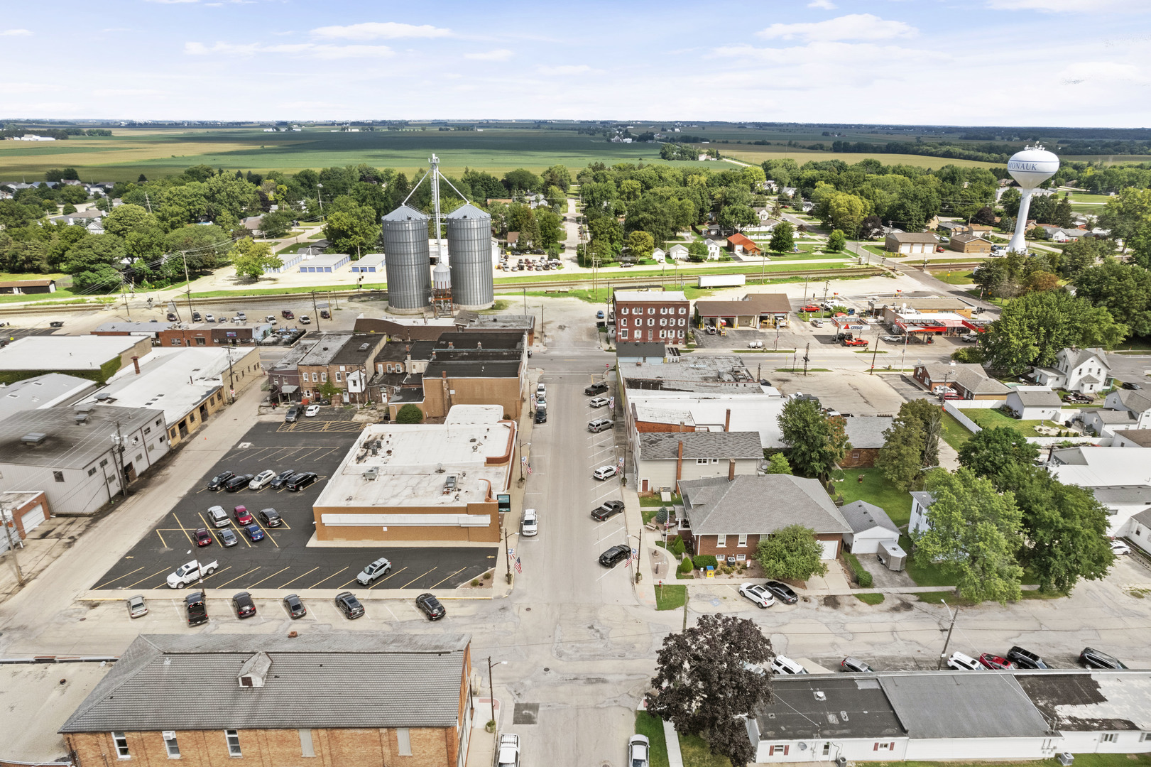 129 S Depot Street, Somonauk, IL 60552
