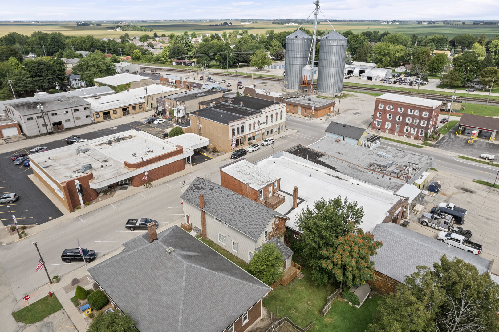 129 S Depot Street, Somonauk, IL 60552