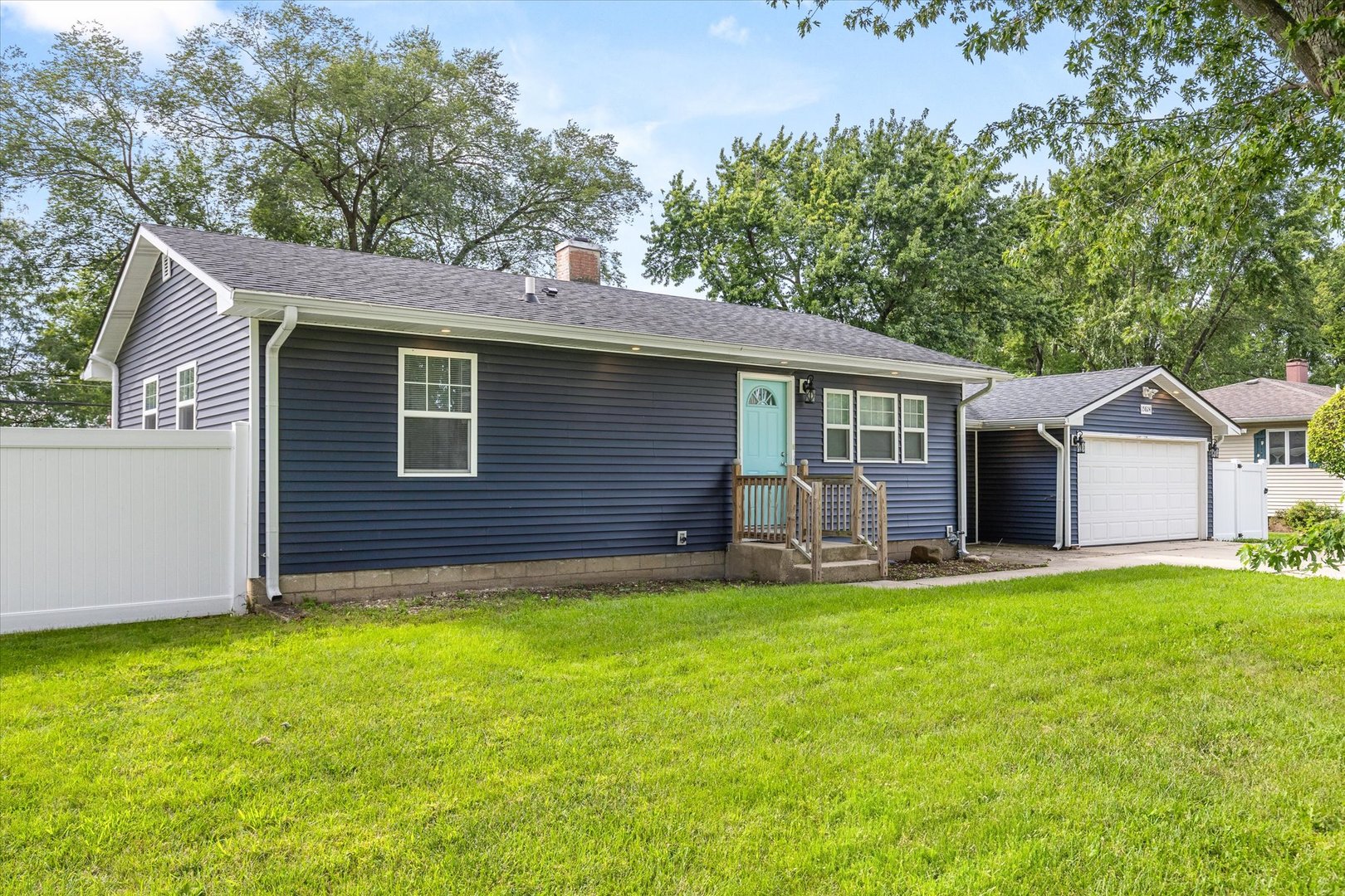 15824 S Collins Drive, Plainfield, IL 60544