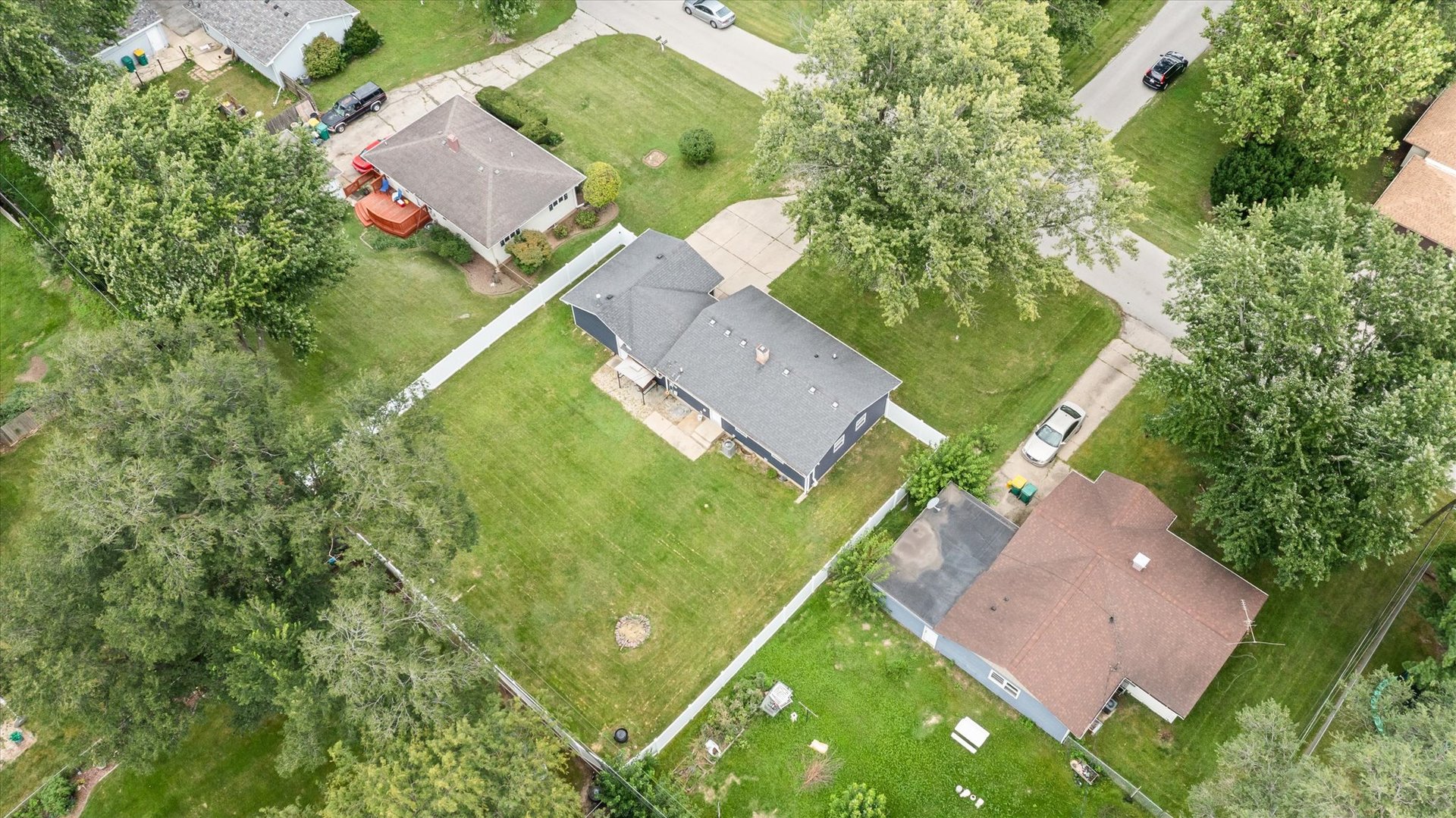 15824 S Collins Drive, Plainfield, IL 60544