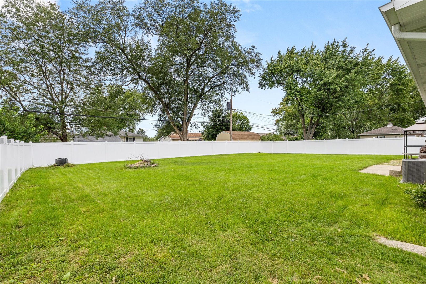 15824 S Collins Drive, Plainfield, IL 60544