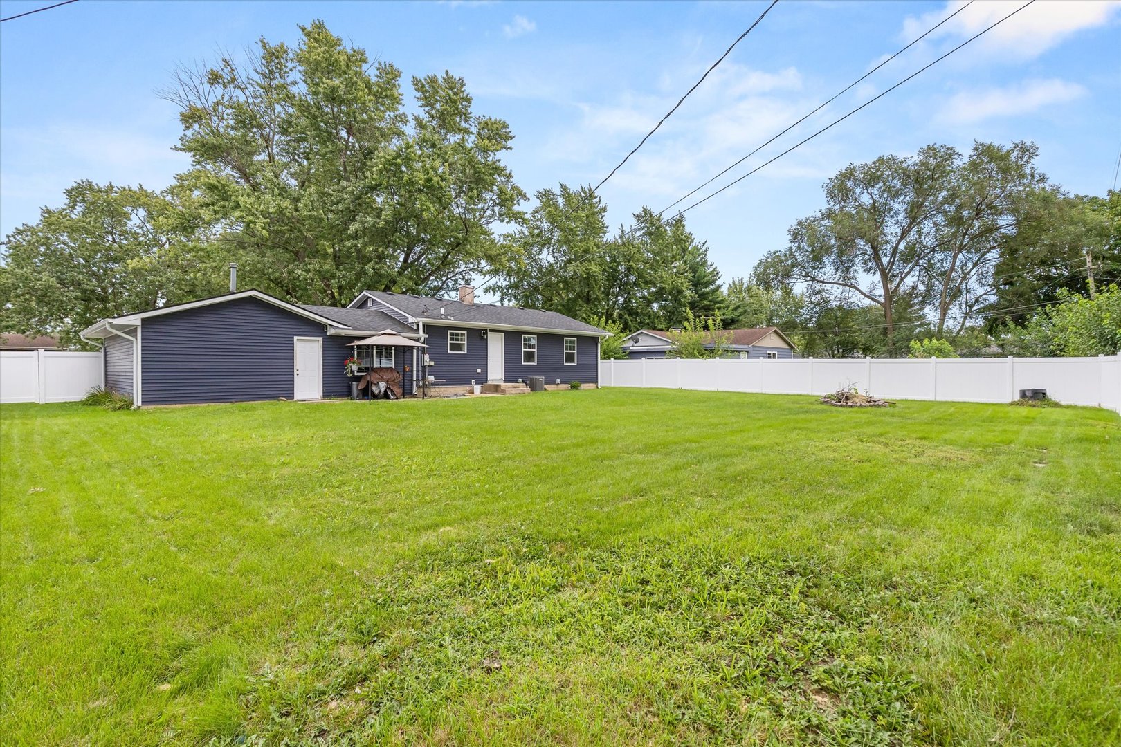 15824 S Collins Drive, Plainfield, IL 60544