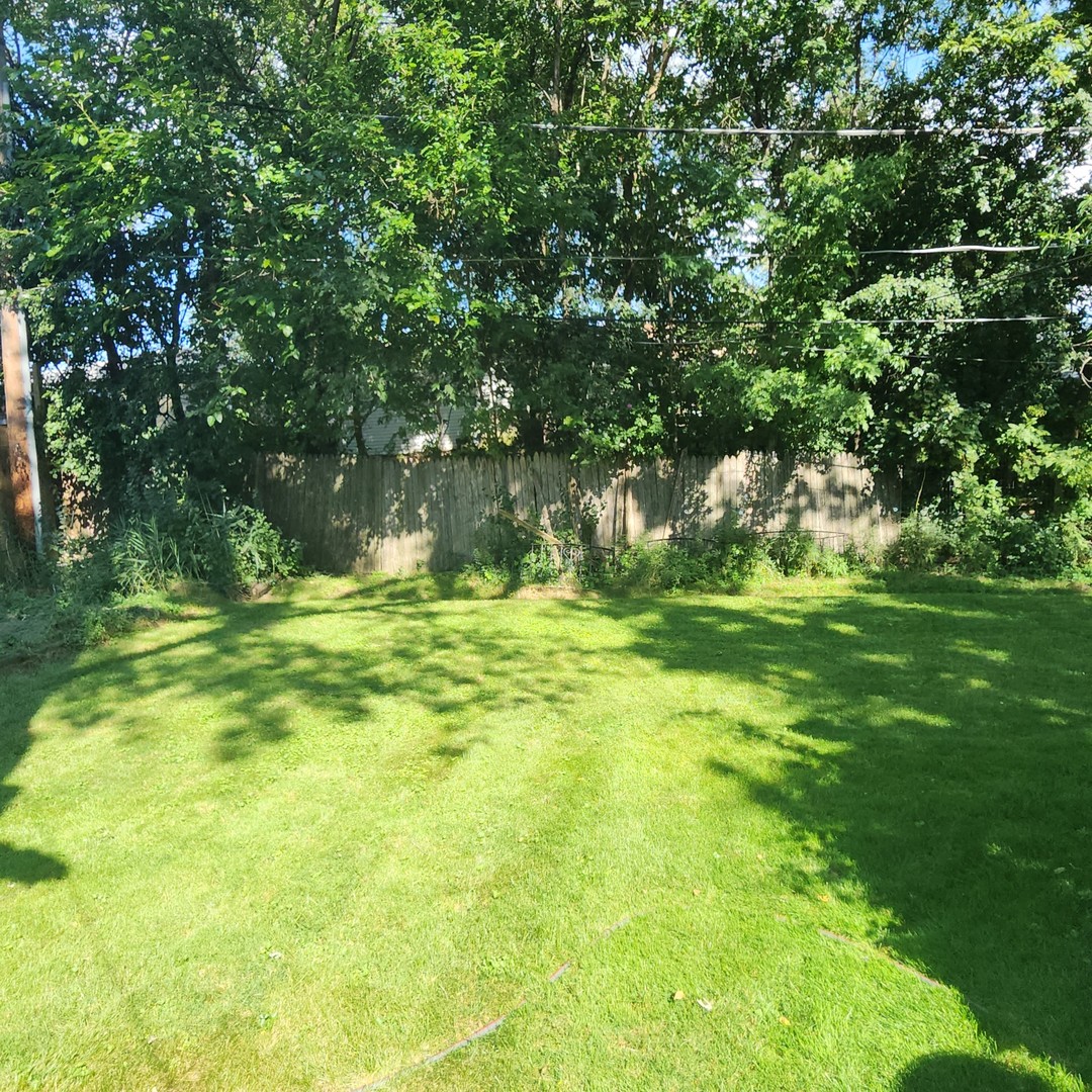 9317 S 82ND Avenue, Hickory Hills, IL 60457