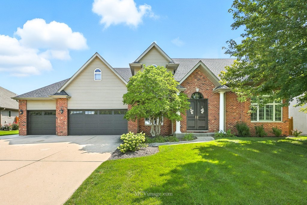 406 Cambridge Lane, Shorewood, IL 60404