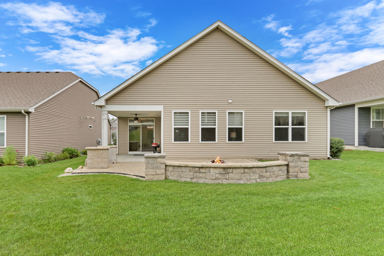 6296 Doral Drive, Gurnee, IL 60031