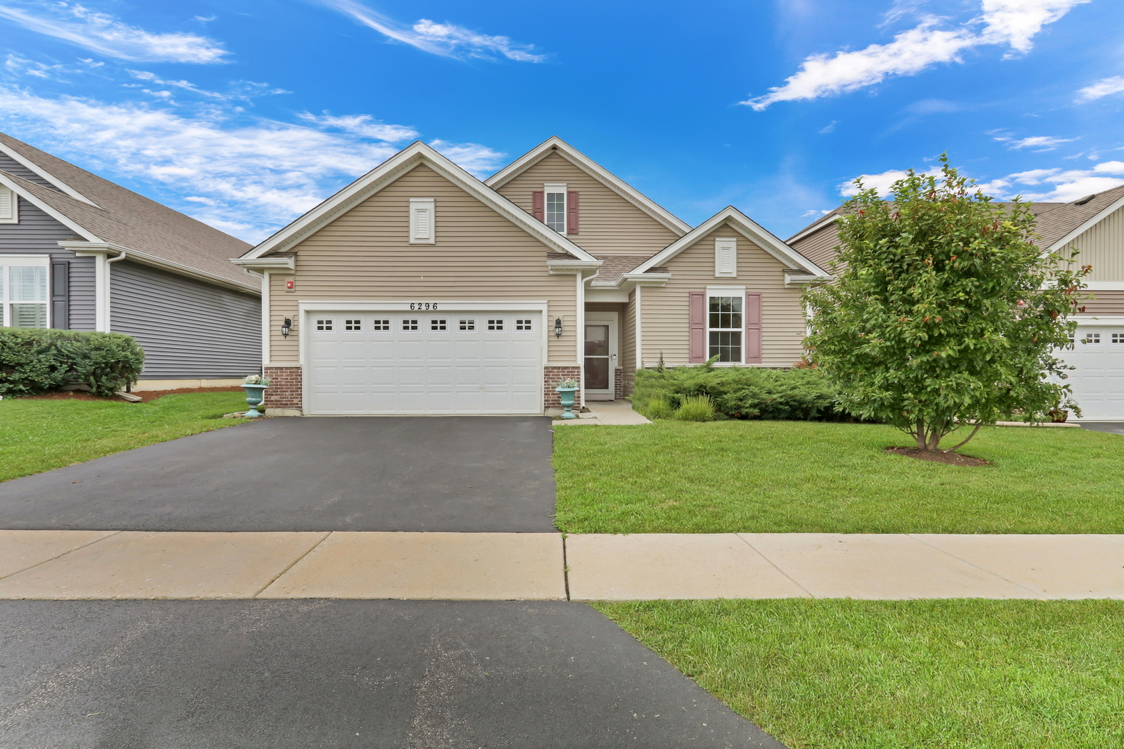 6296 Doral Drive, Gurnee, IL 60031