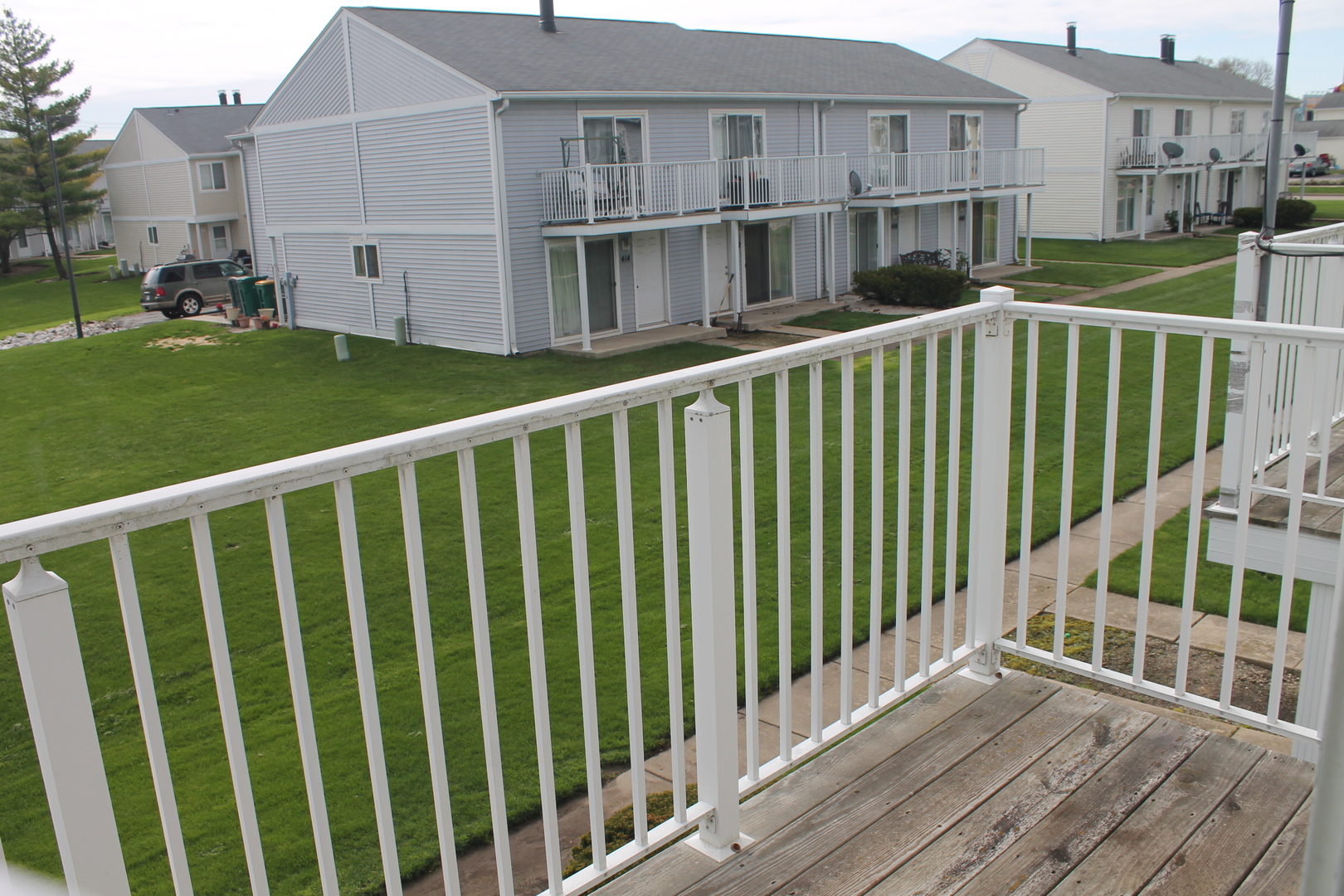 440 Meadow Green Lane #440, Round Lake Beach, IL 60073