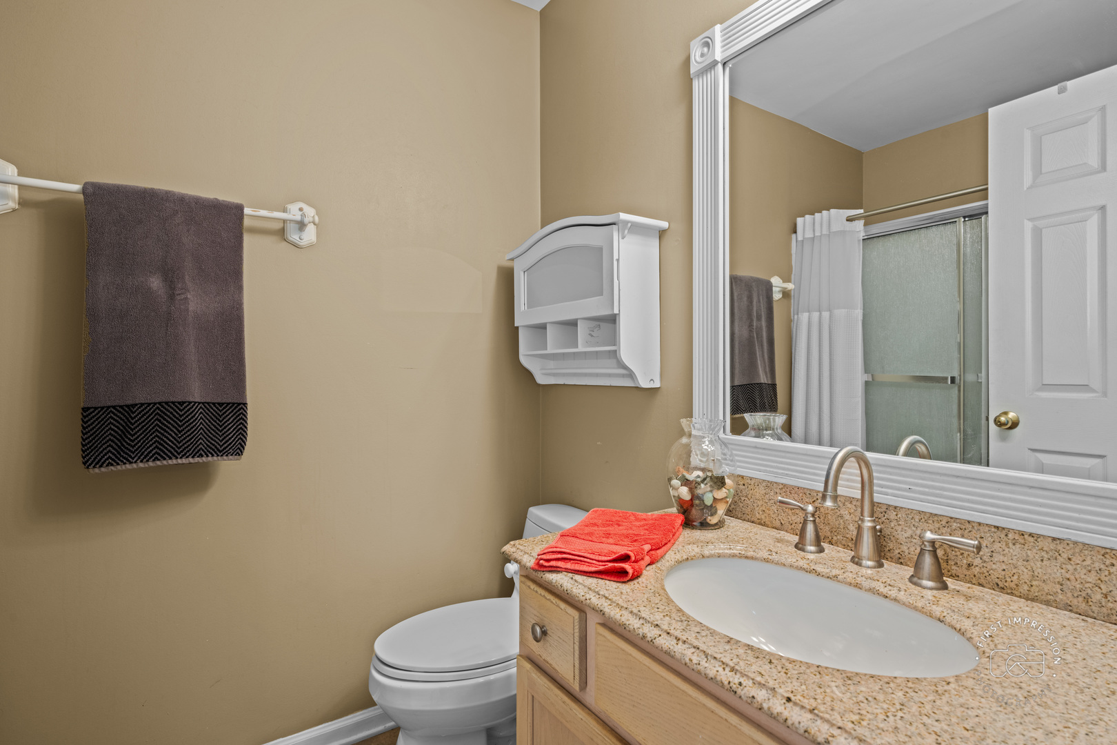 1202 Fox Hill Lane, North Aurora, IL 60542