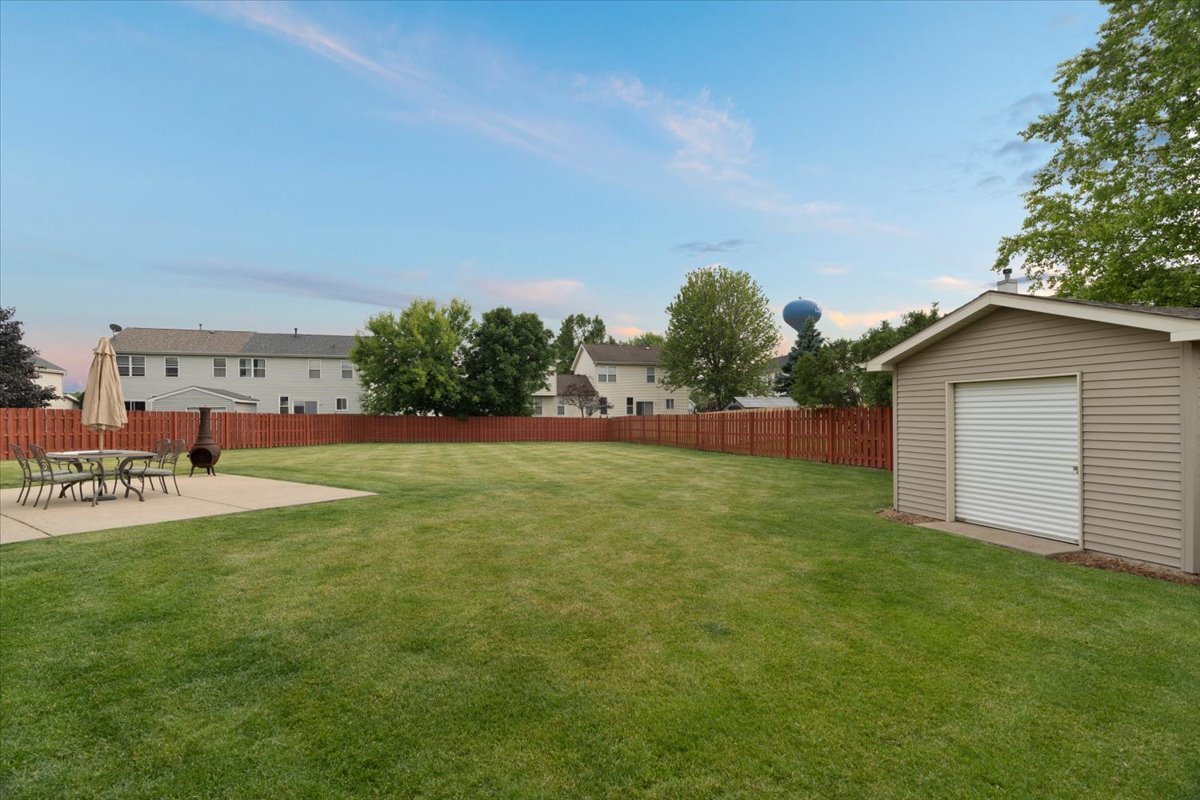 32526 Pilgrims Court, Lakemoor, IL 60051