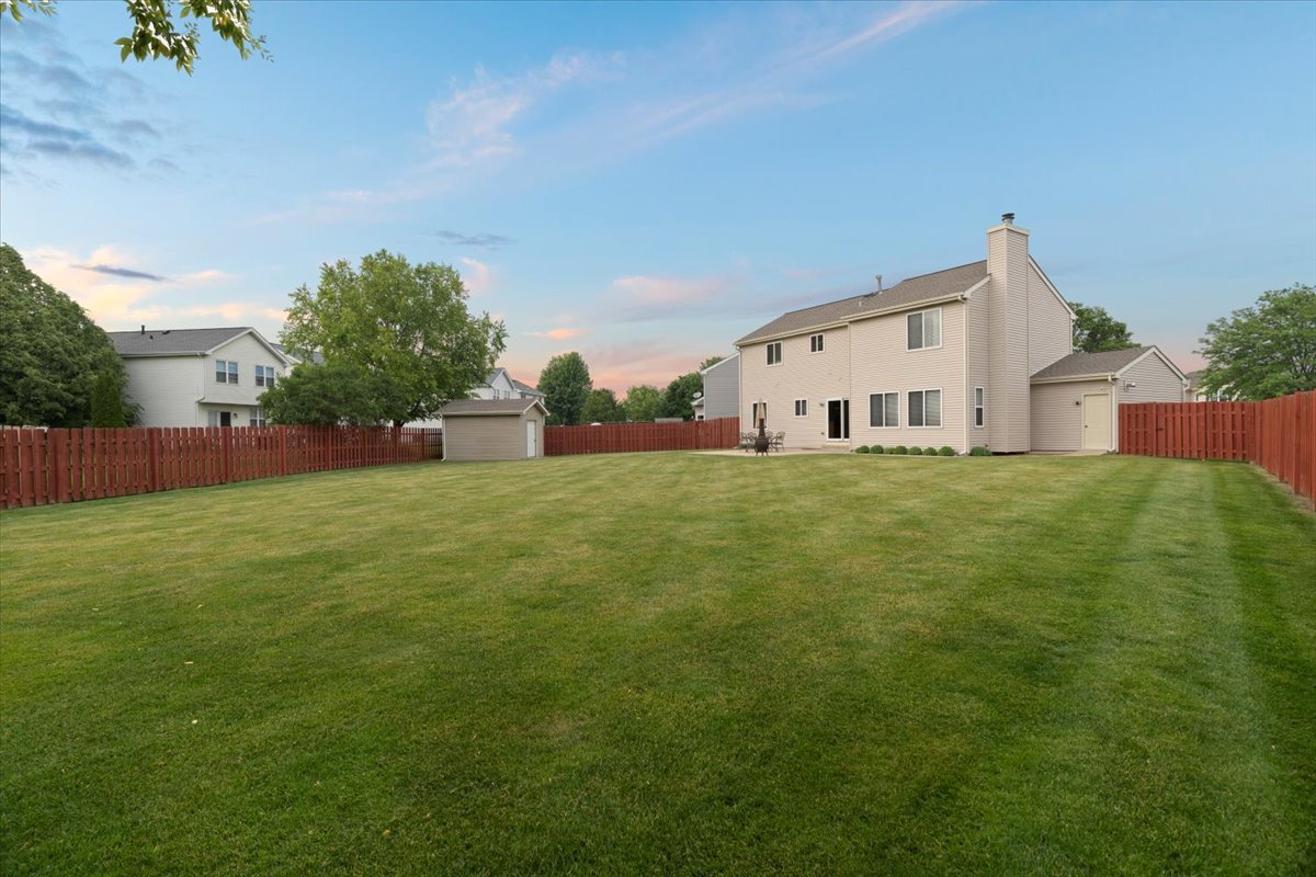 32526 Pilgrims Court, Lakemoor, IL 60051