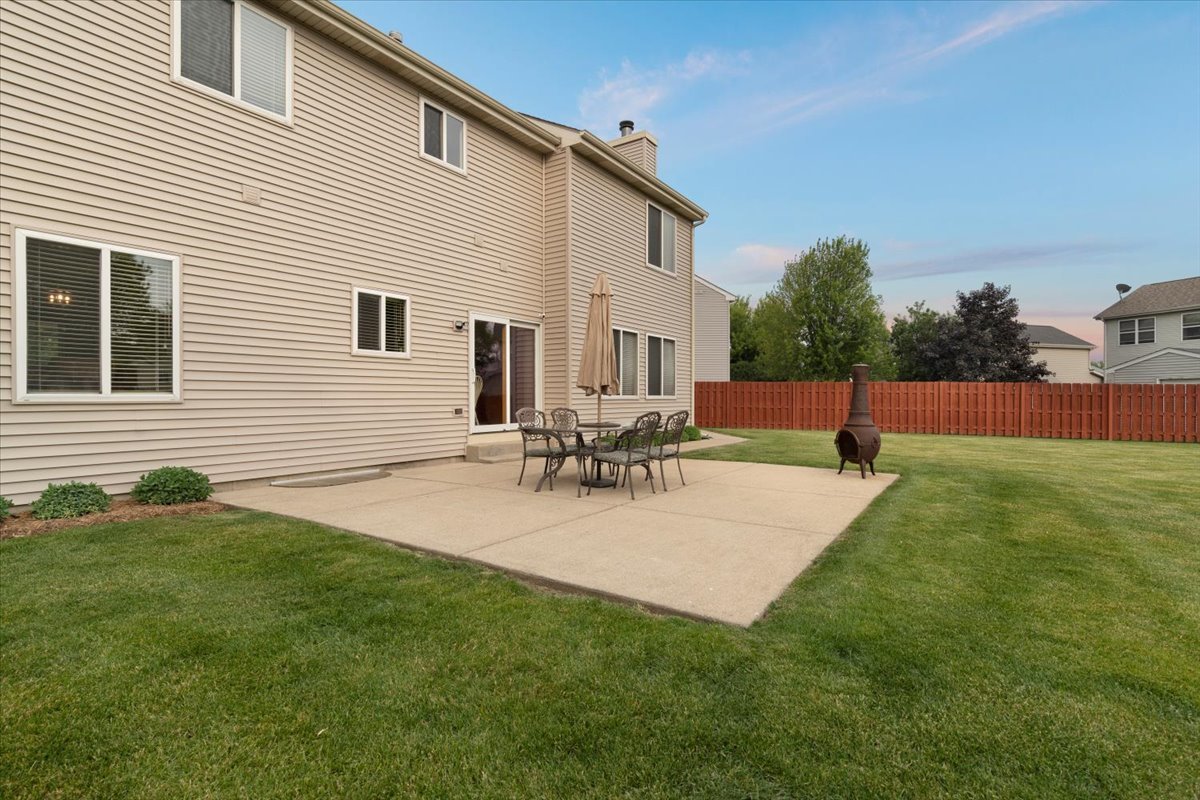 32526 Pilgrims Court, Lakemoor, IL 60051