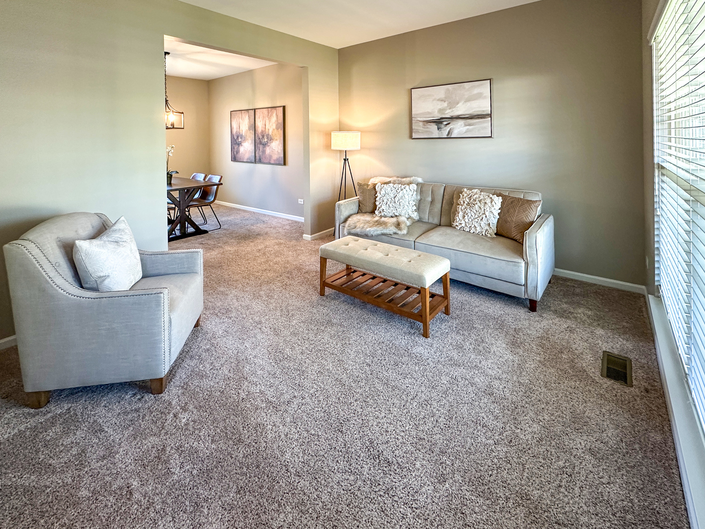 32526 Pilgrims Court, Lakemoor, IL 60051