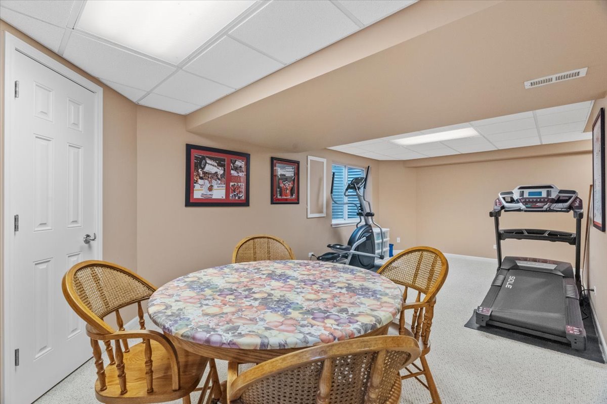 32526 Pilgrims Court, Lakemoor, IL 60051