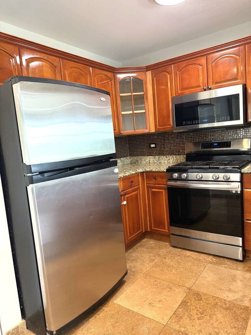 321 Whispering Court, Bolingbrook, IL 60440