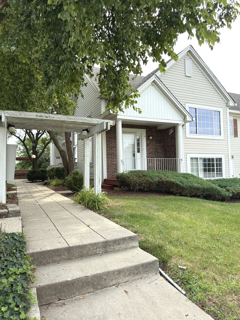 321 Whispering Court, Bolingbrook, IL 60440