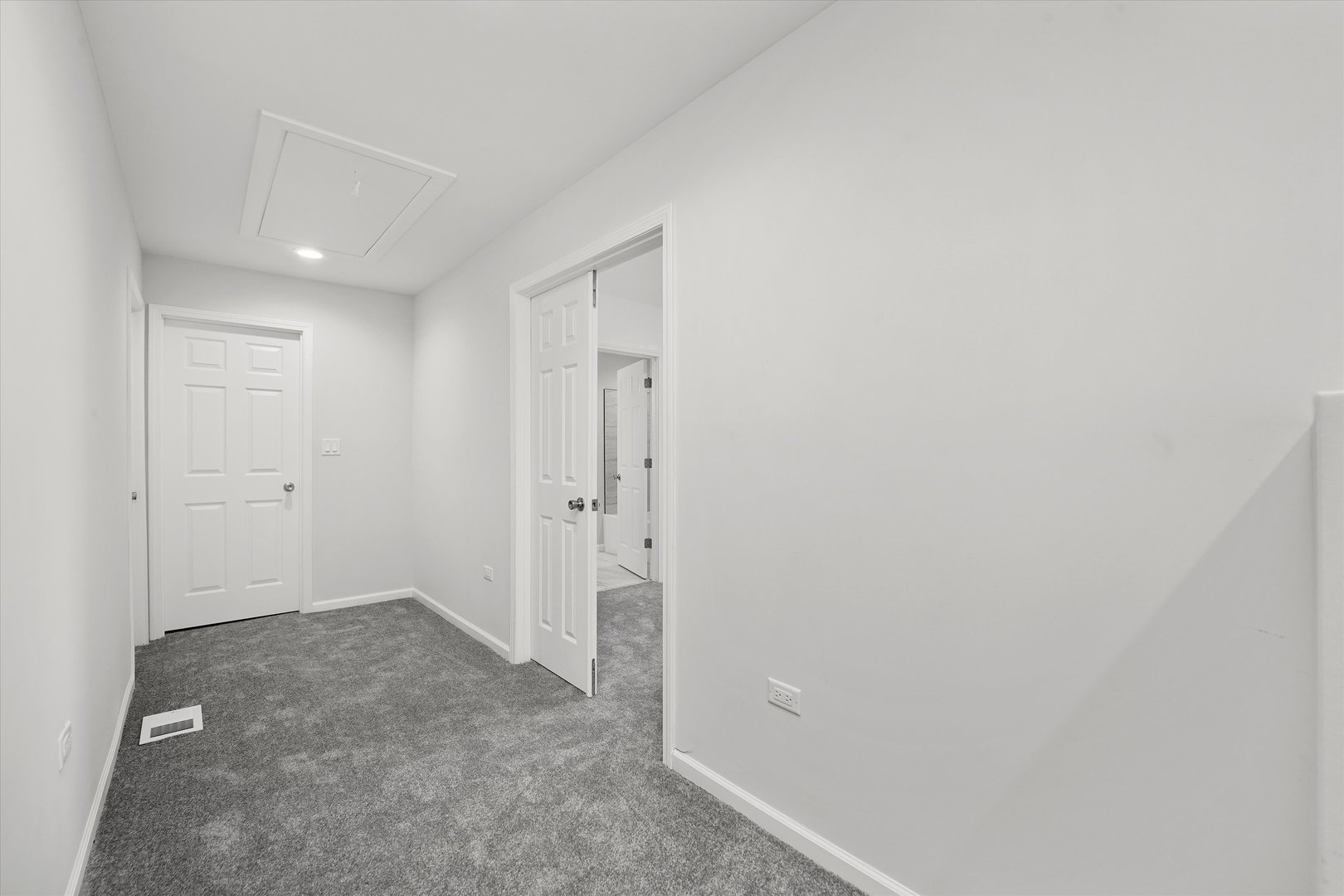 13723 S Springfield Avenue, Robbins, IL 60472