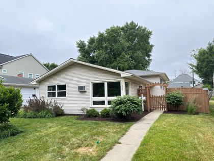 629 S Main Street #FRONT, Naperville, IL 60540