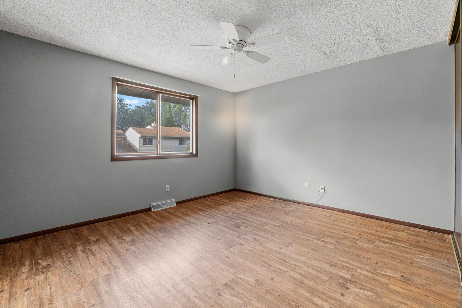 2505 Lotus Lane, Crest Hill, IL 60403