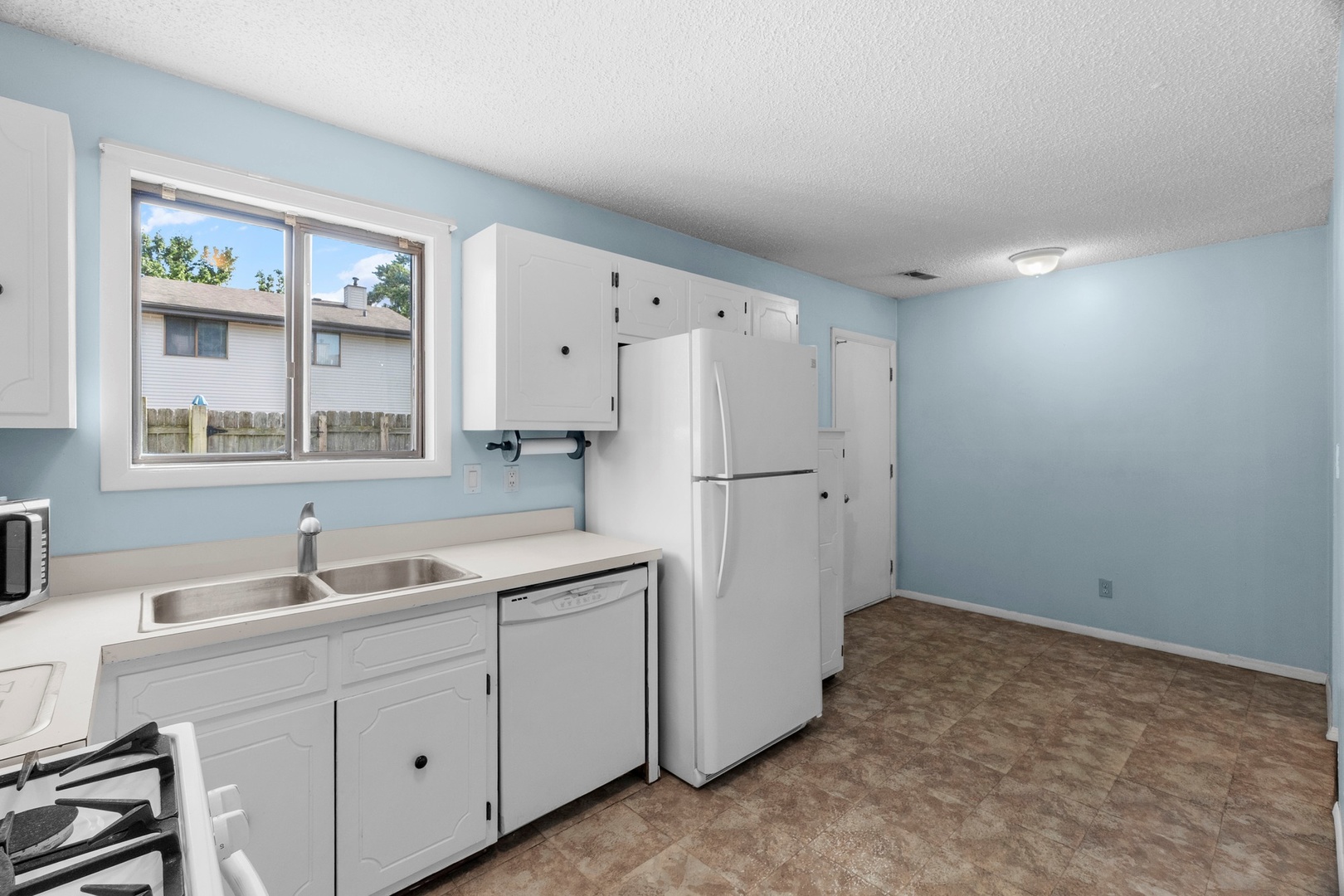 2505 Lotus Lane, Crest Hill, IL 60403