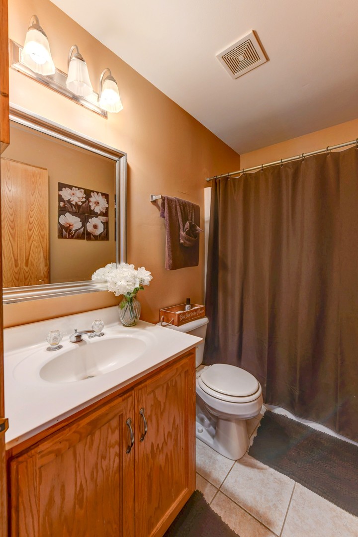 5110 Fairground Court, Monee, IL 60449