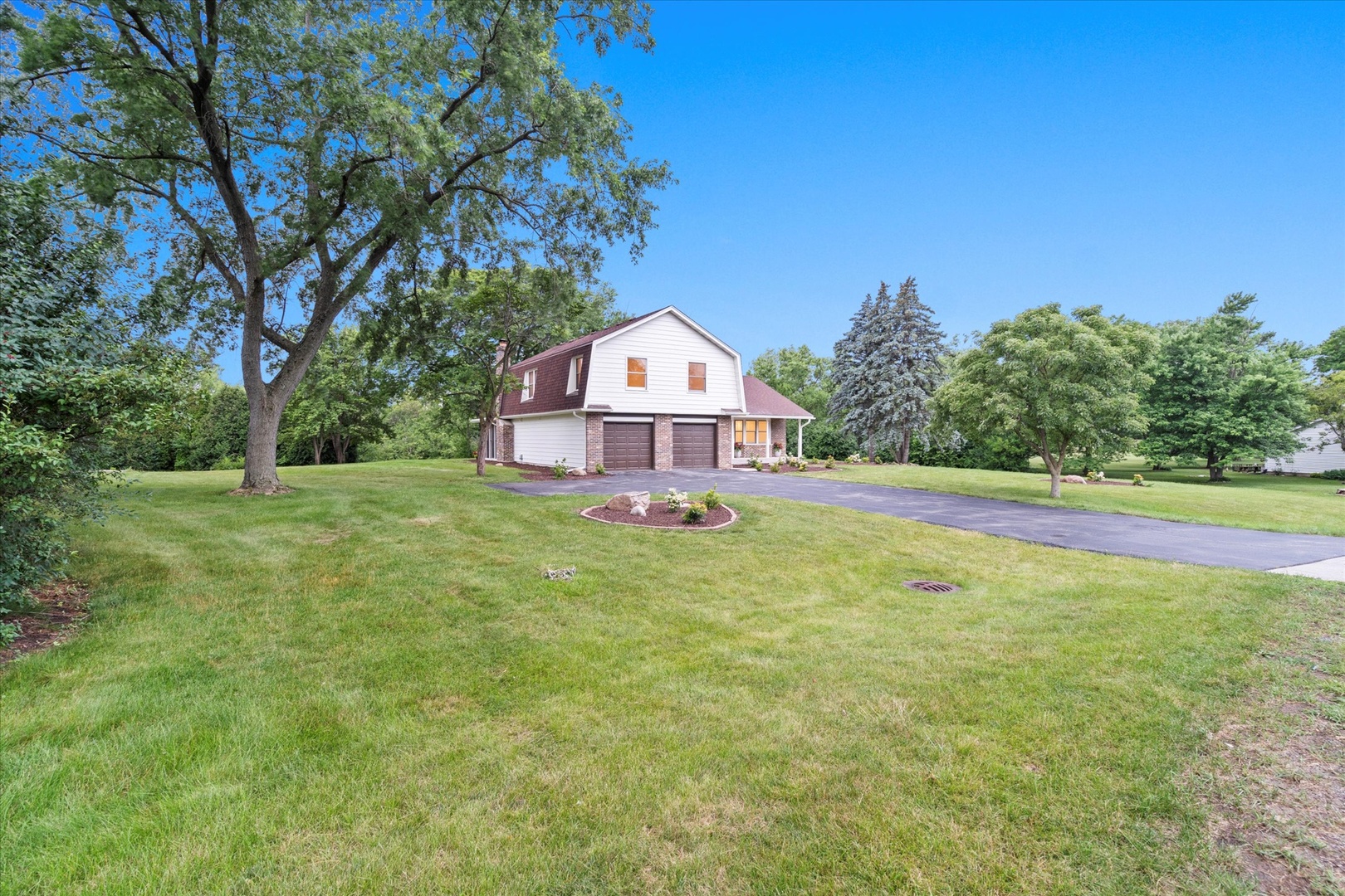 13456 W Red Coat Drive, Lemont, IL 60439