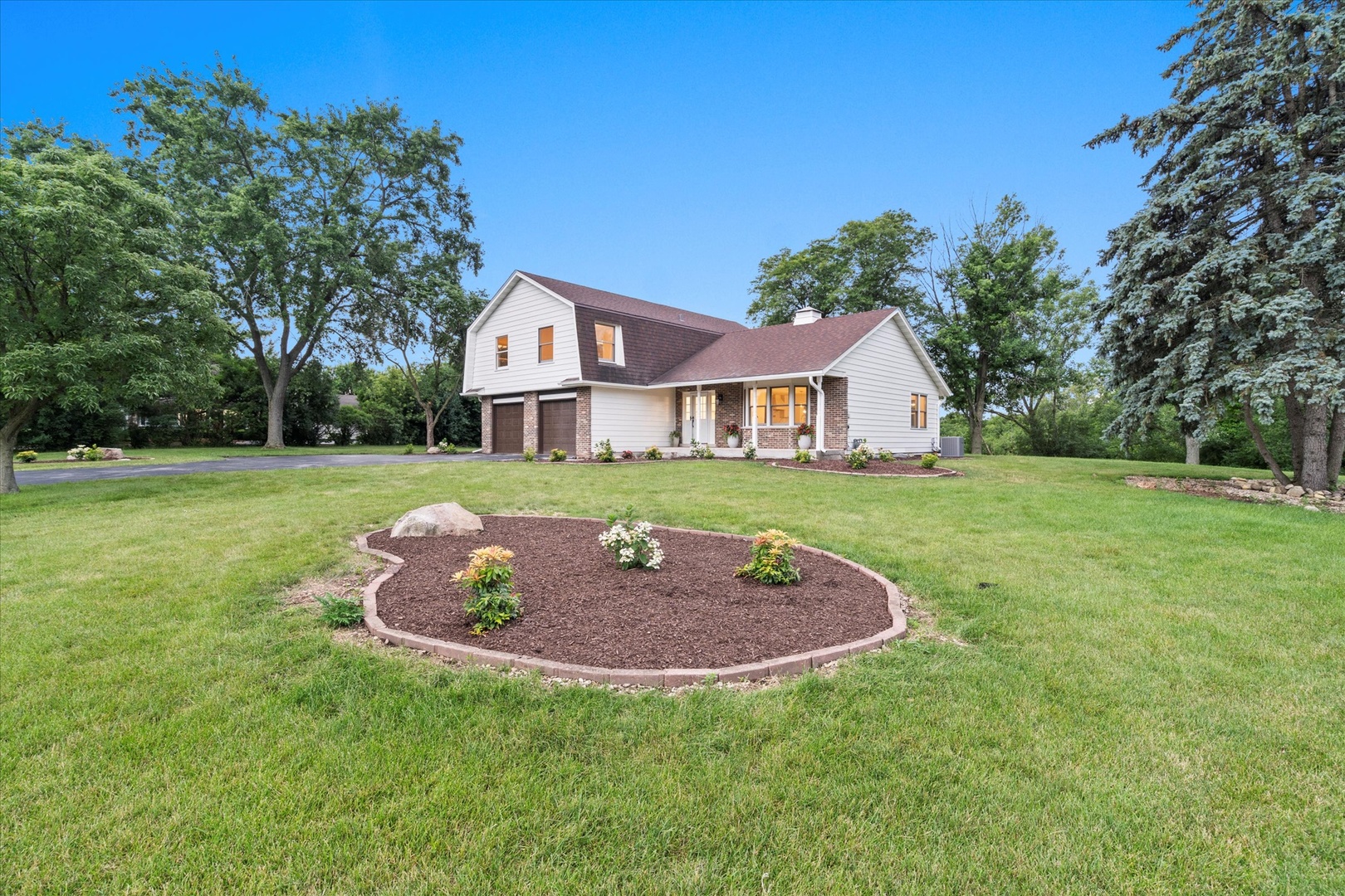 13456 W Red Coat Drive, Lemont, IL 60439