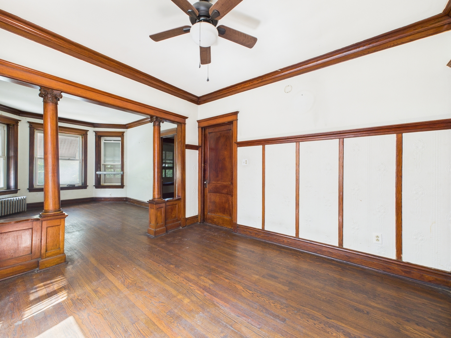 6917 S Indiana Avenue, Chicago, IL 60637