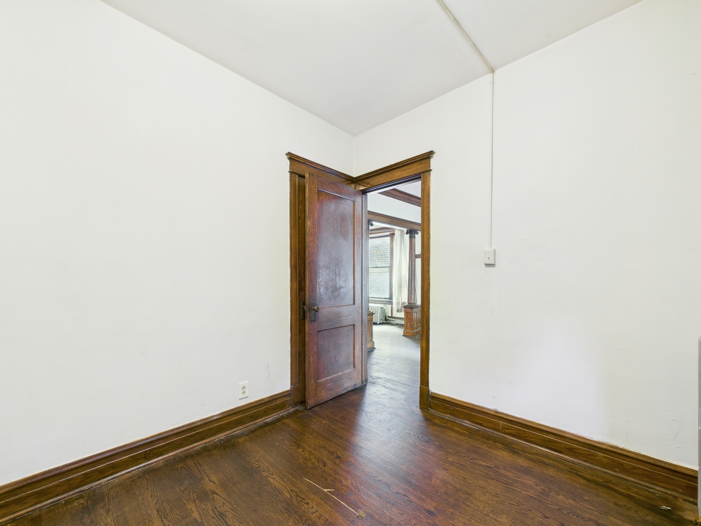 6917 S Indiana Avenue, Chicago, IL 60637
