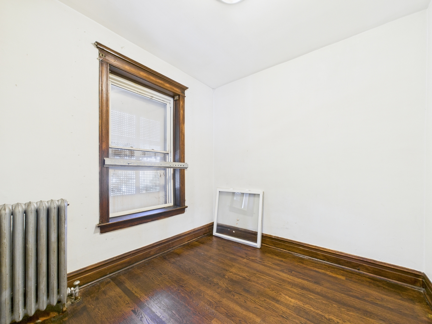 6917 S Indiana Avenue, Chicago, IL 60637