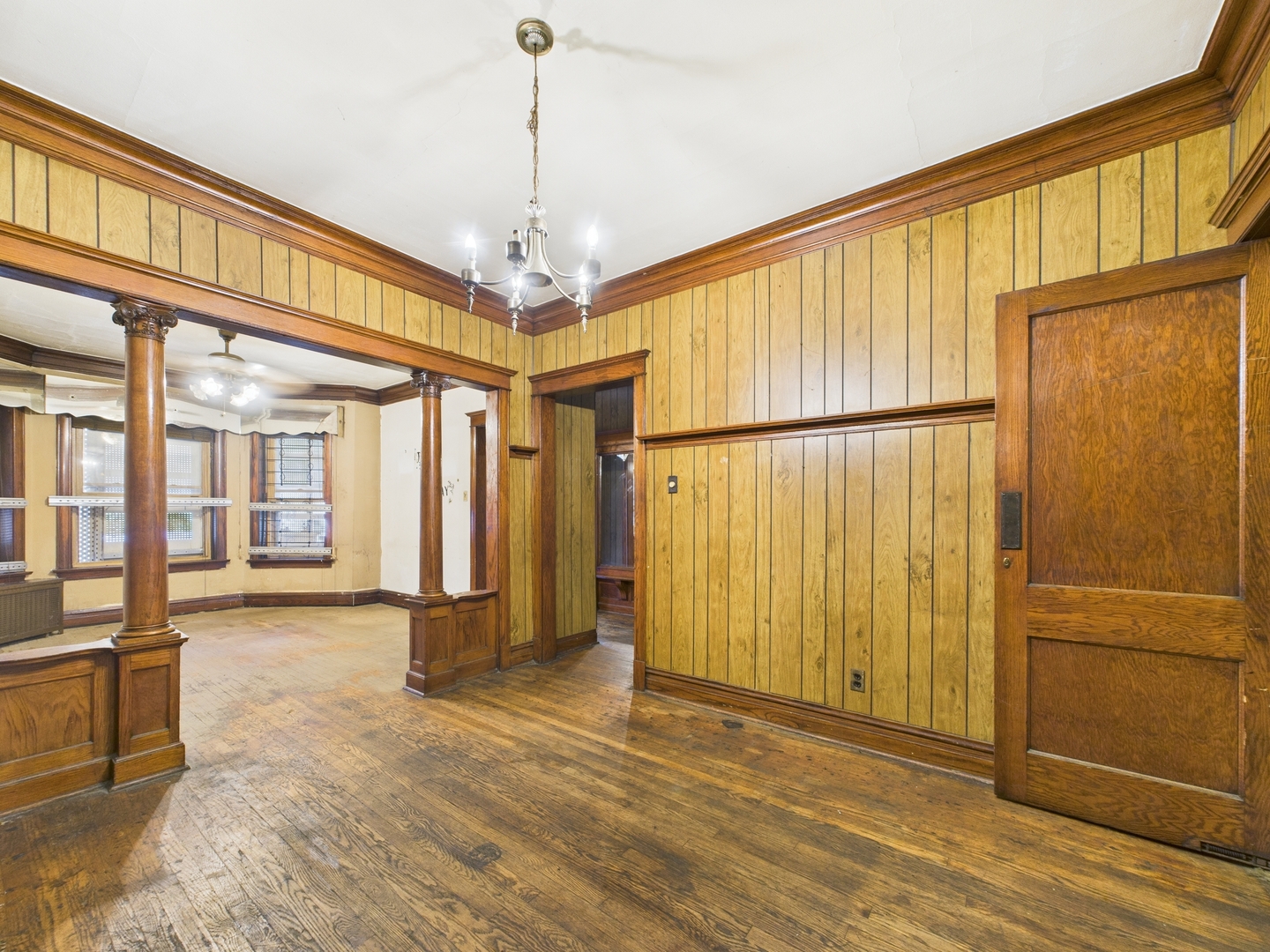 6917 S Indiana Avenue, Chicago, IL 60637
