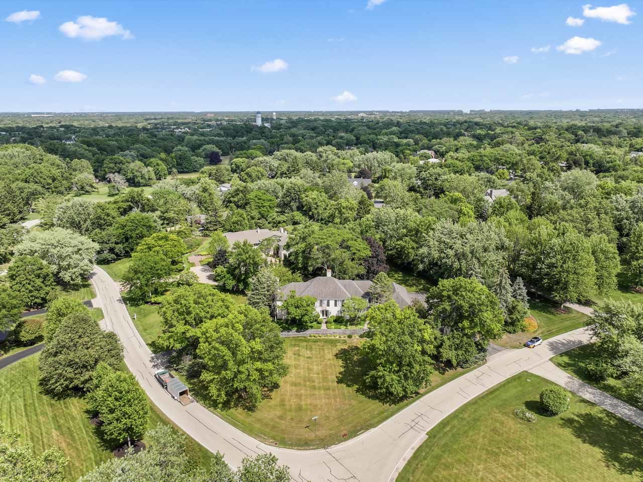 937 Braeburn Road, Inverness, IL 60067