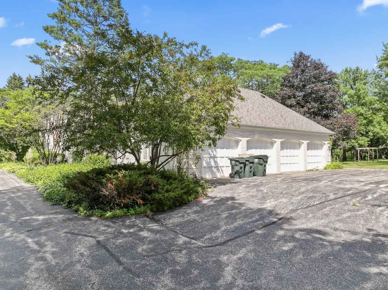 937 Braeburn Road, Inverness, IL 60067