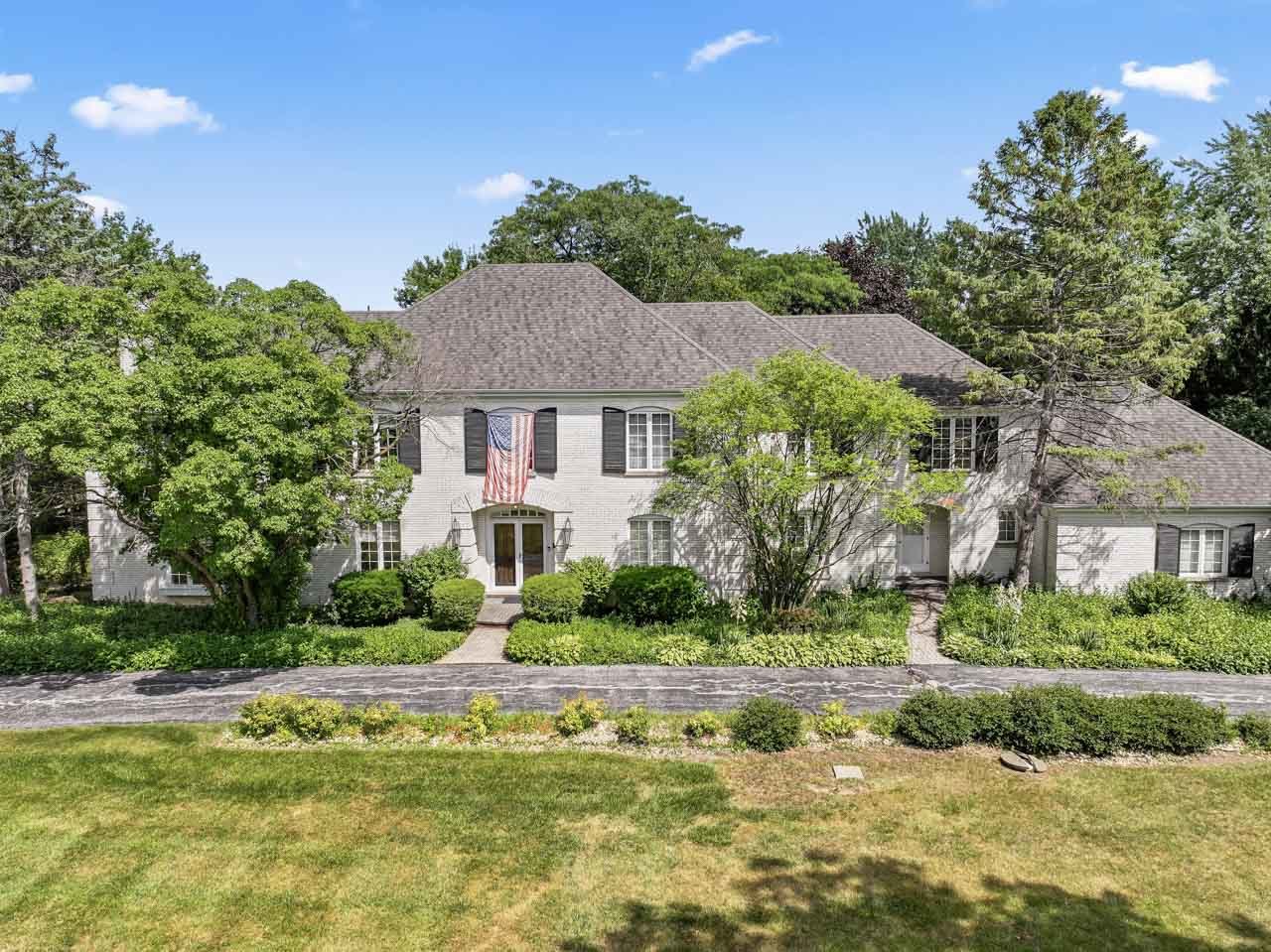 937 Braeburn Road, Inverness, IL 60067