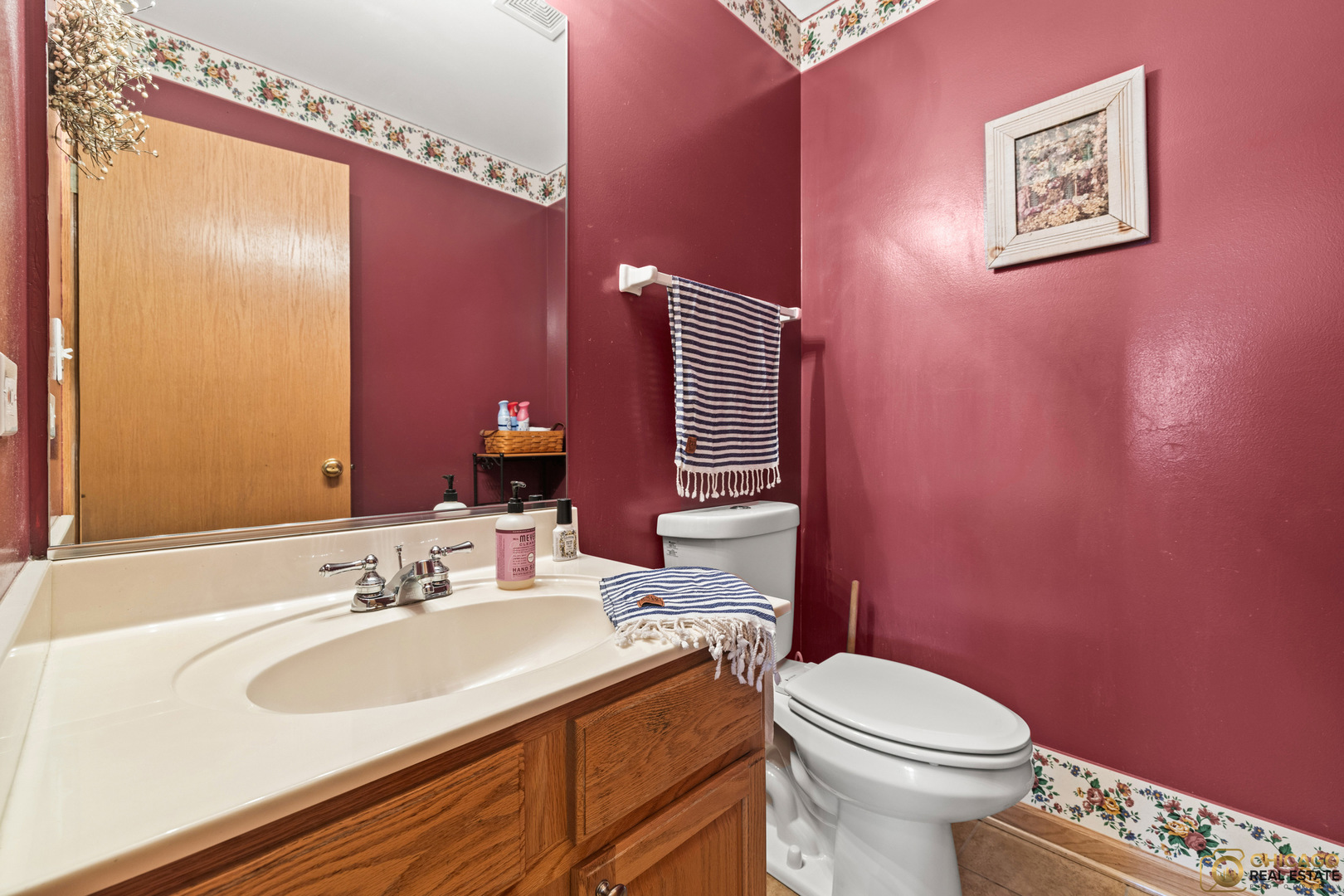 396 E 17th Place, Lombard, IL 60148